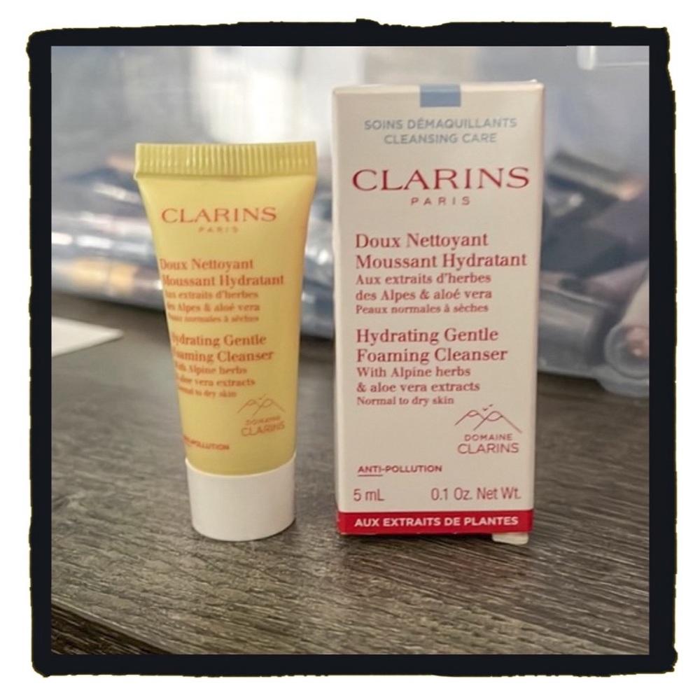 💕Clarins Hydrating Gentle Foaming Cleanser💕